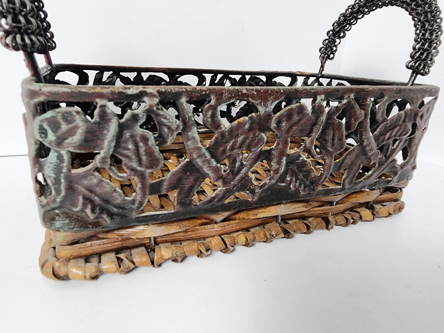 ​Vintage Mixed Media Woven Wicker & Metal Basket - Verdigris - photo 3