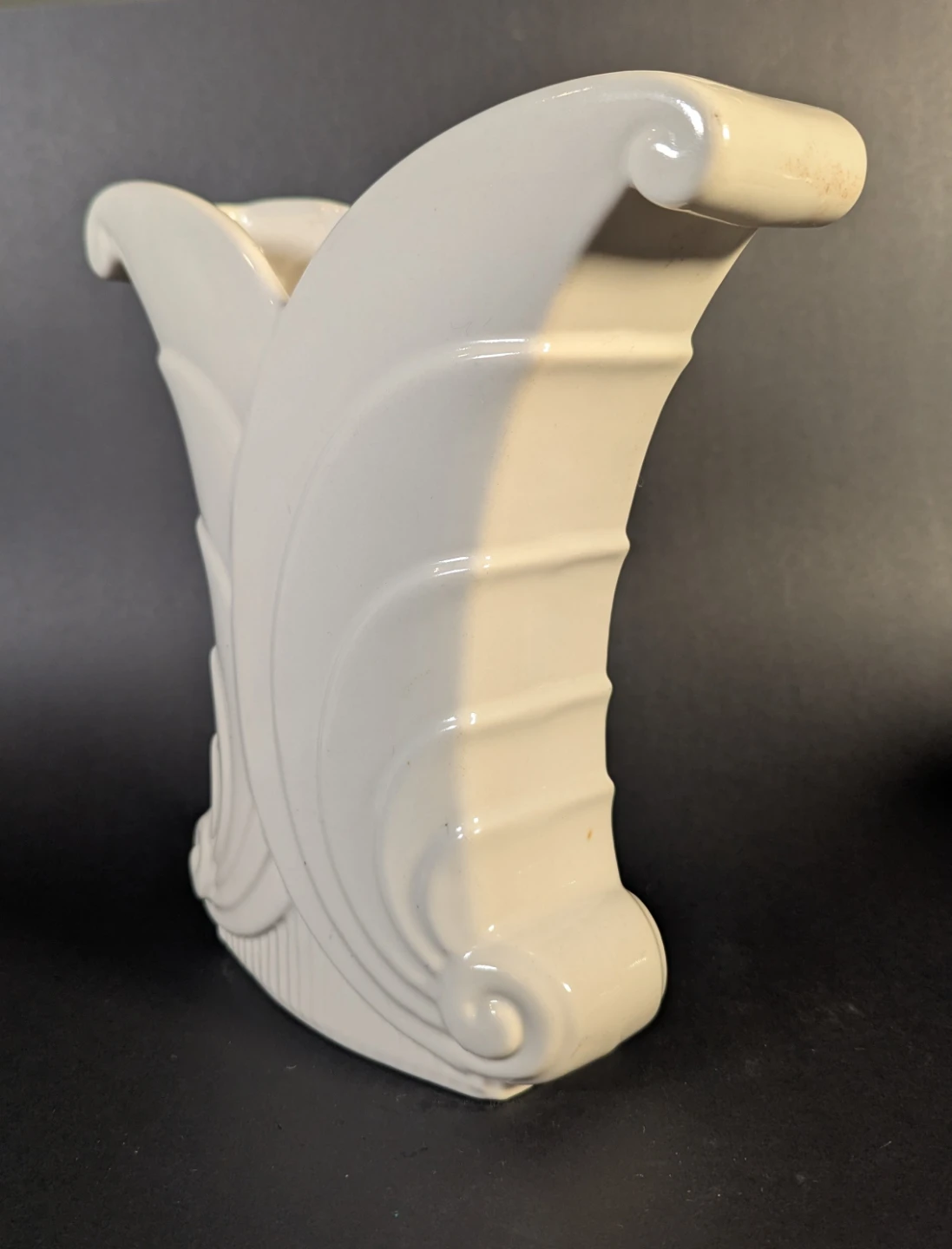 Abingdon Cream Ceramic Art Deco Vase - photo 2