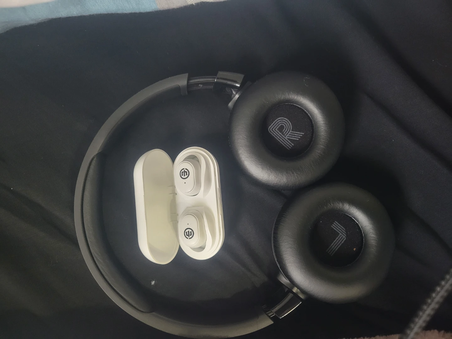 Wicked audio + jbl tune headphone