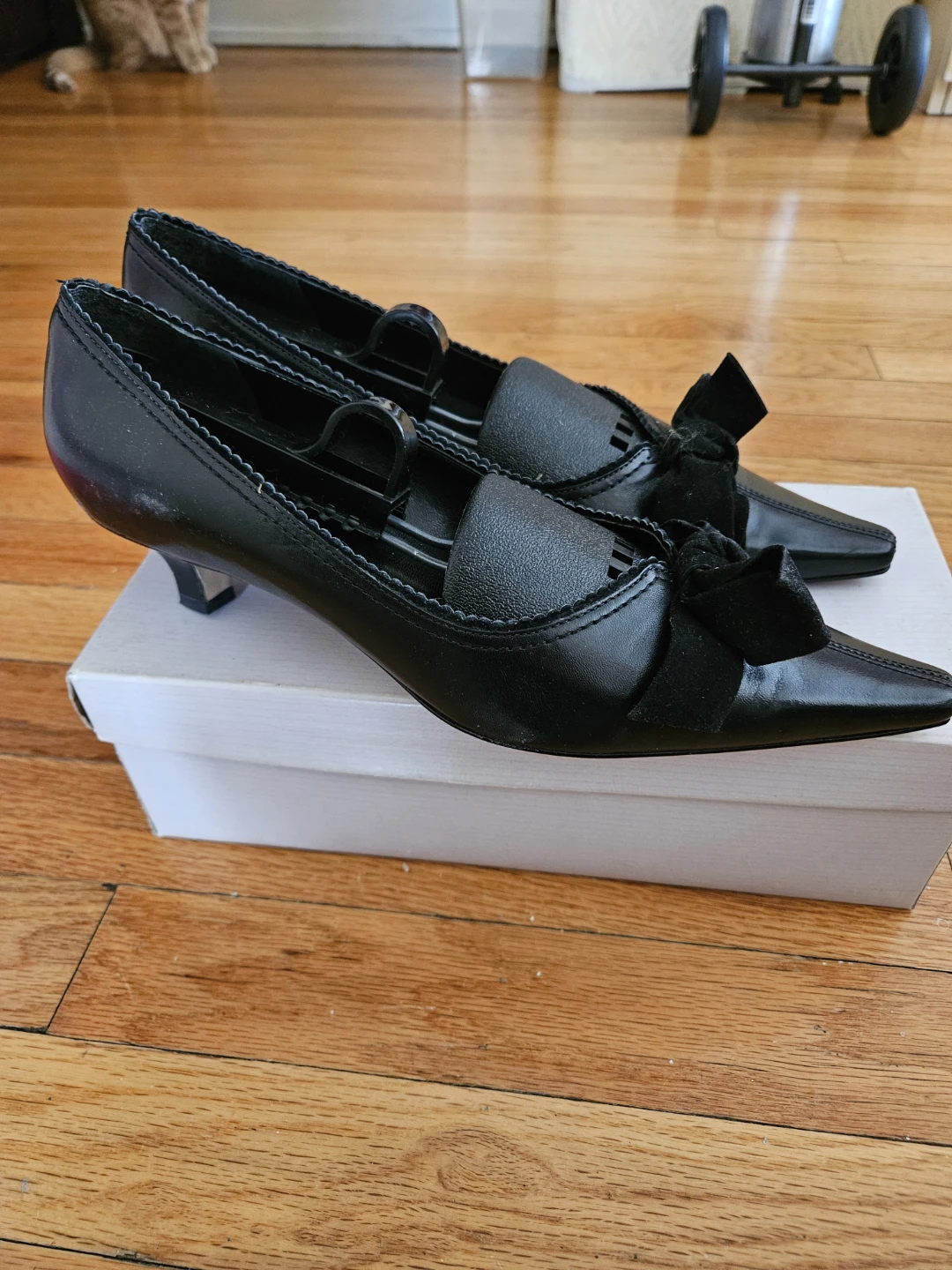 Franco Sarto Black Pointed Toe Heels with Bow - Size 9 - photo 2
