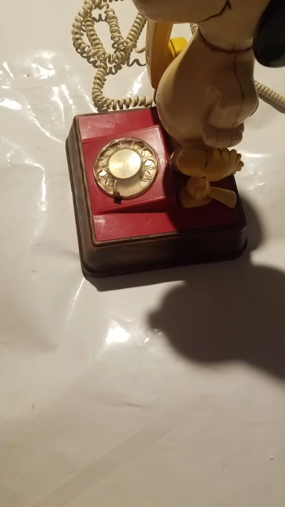 Vintage Snoopy Rotary Dial Telephone - photo 2