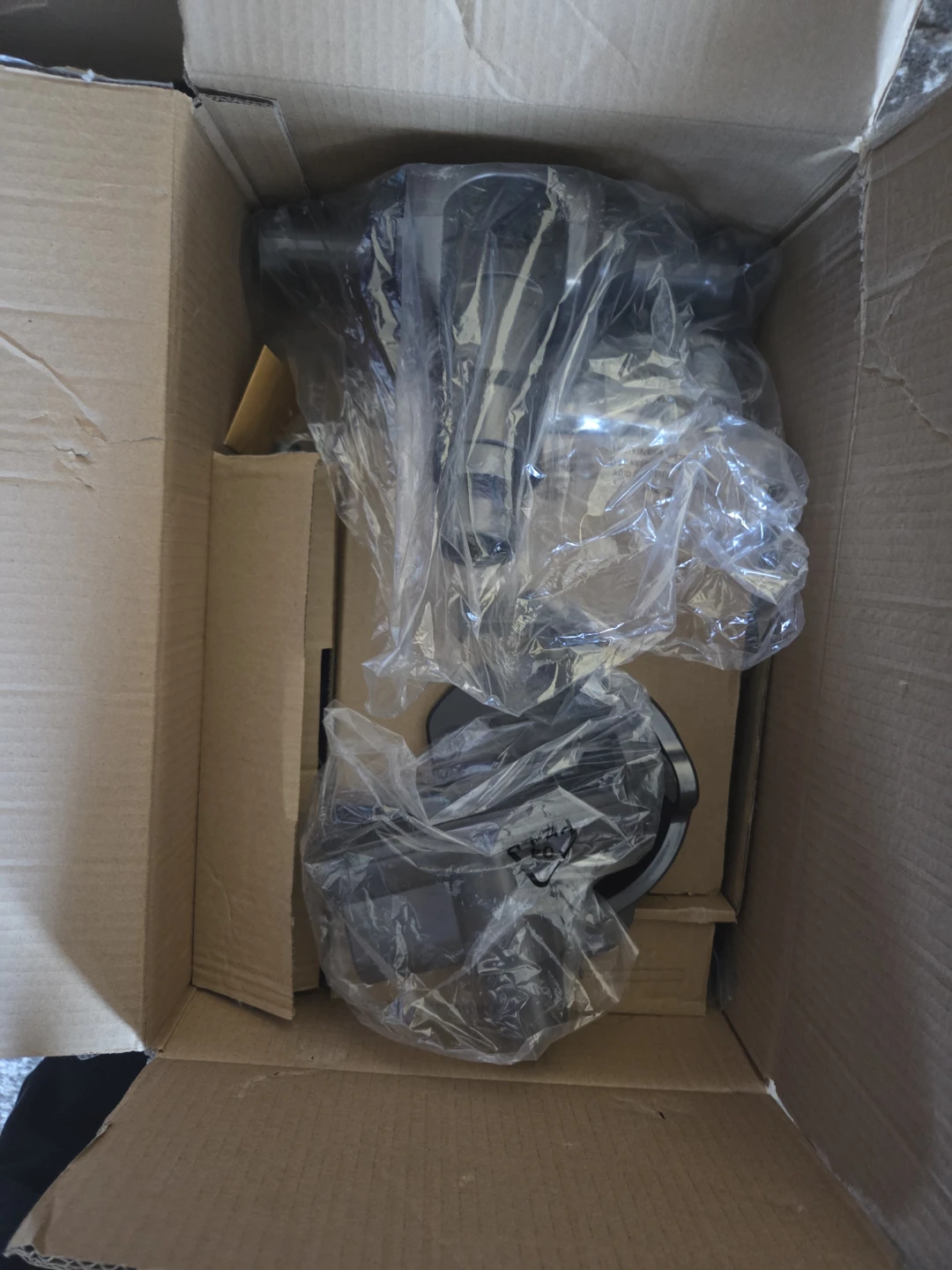 Cordless Vacuum Cleaner - photo 2