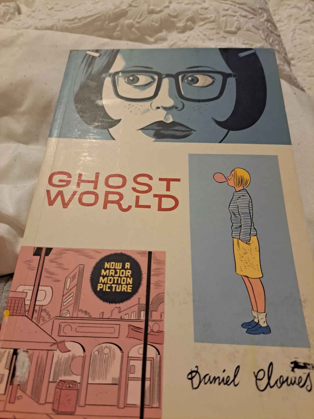 Ghost World Graphic Novel by Daniel Clowes - photo 2