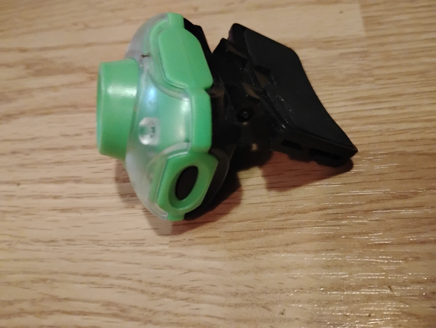 Green helmet clip-on LED Light 🥕 - photo 4