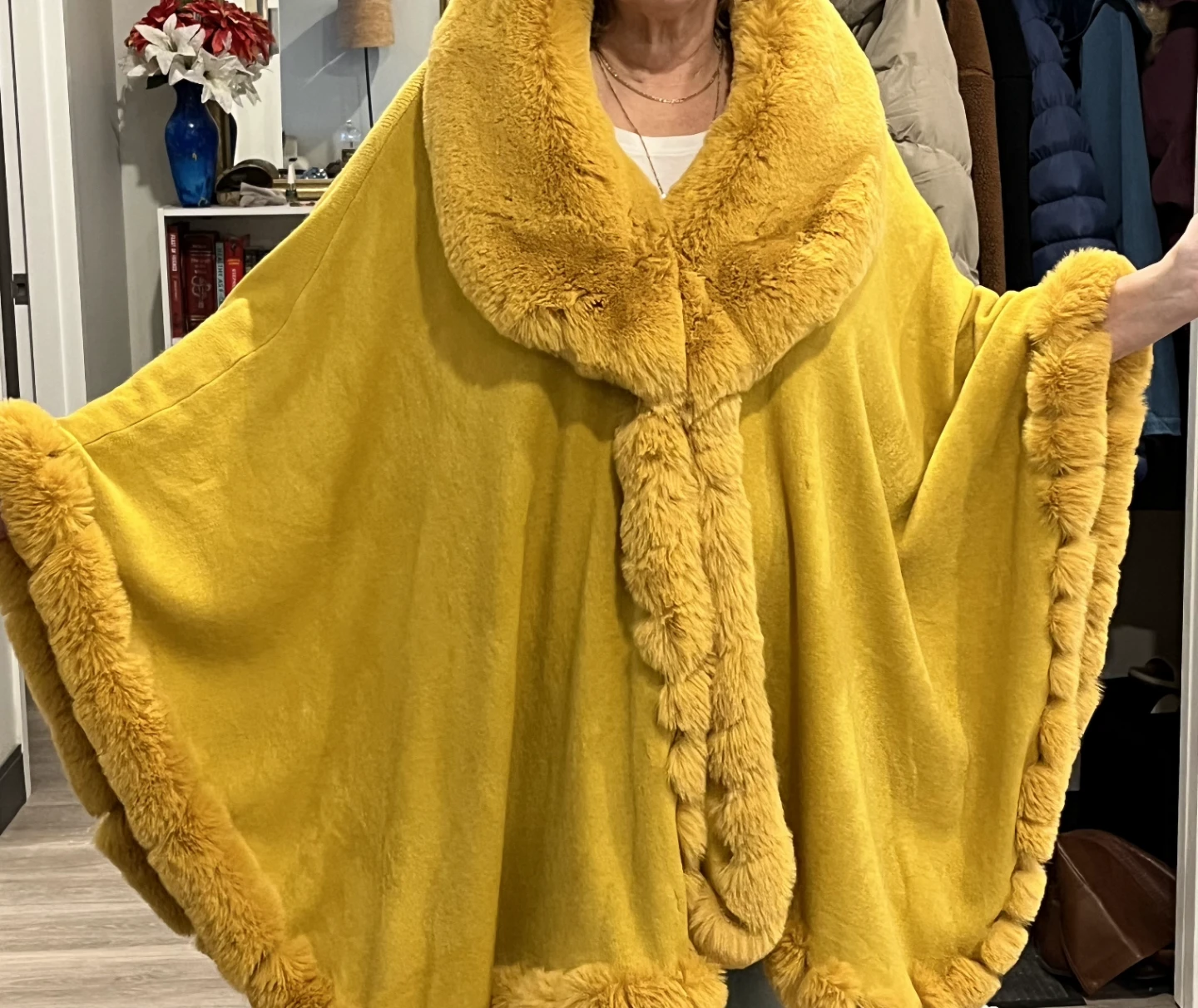 Vintage Yellow Faux Fur Trim Ladies Cape