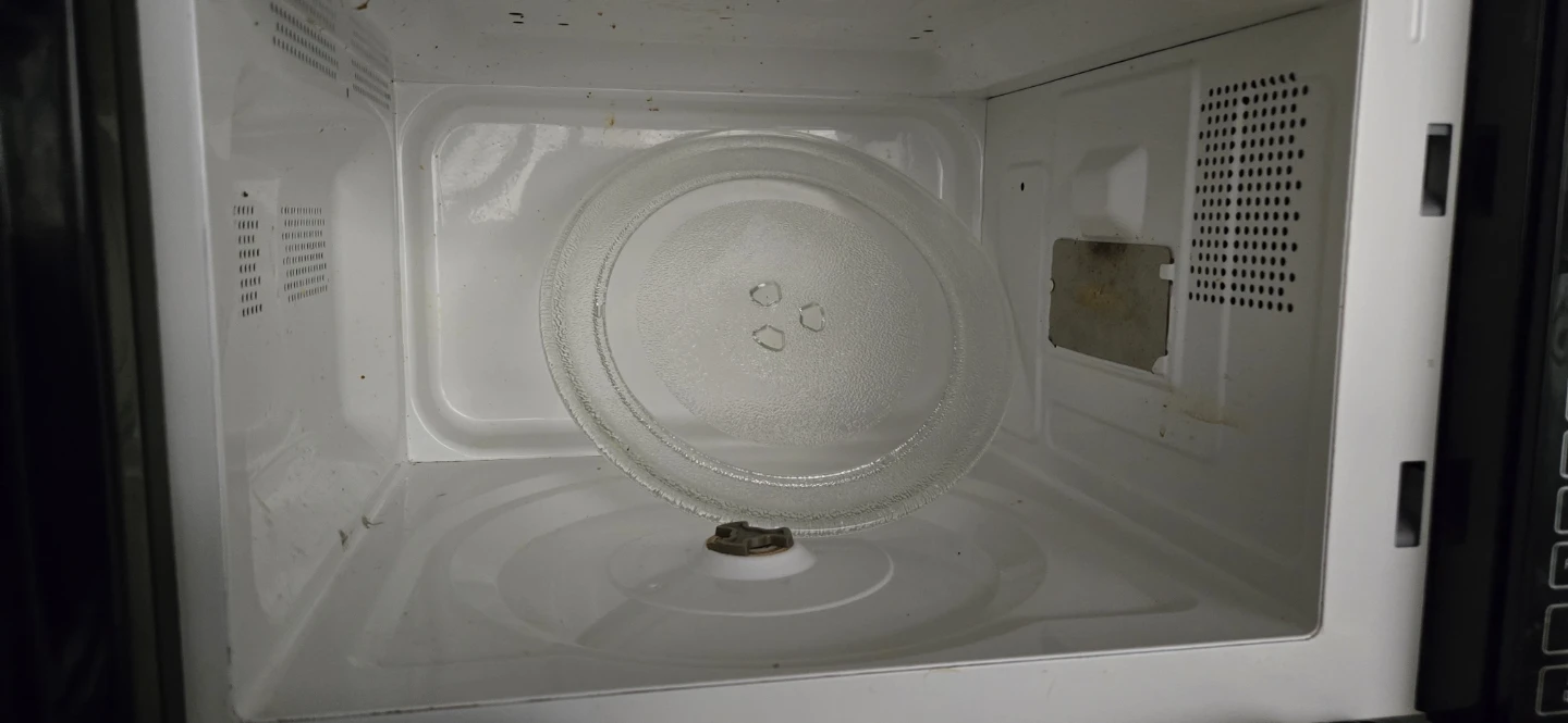 RCA Microwave - photo 2