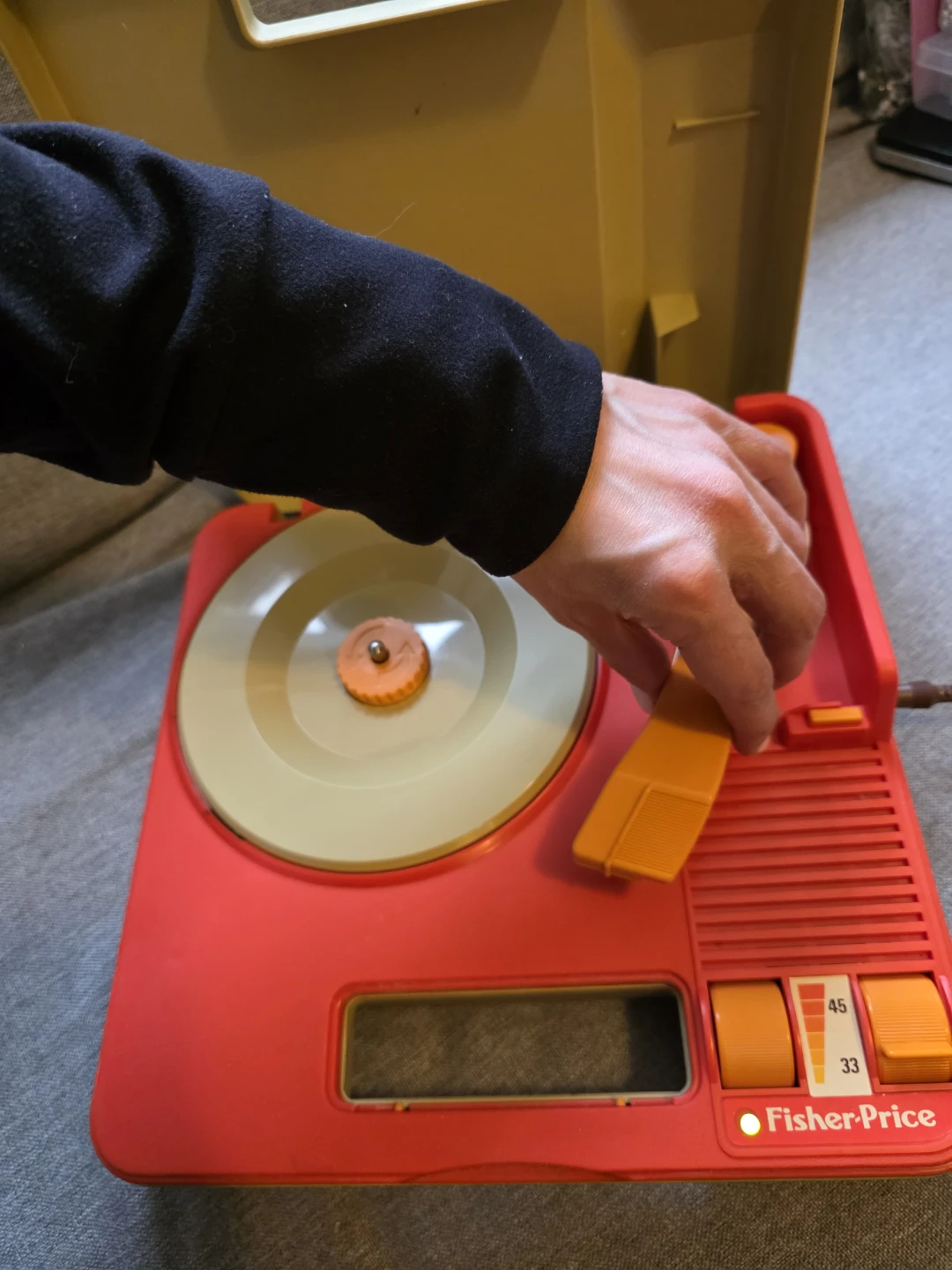 80s Vintage Fisher-Price Record Player *Works* - photo 2