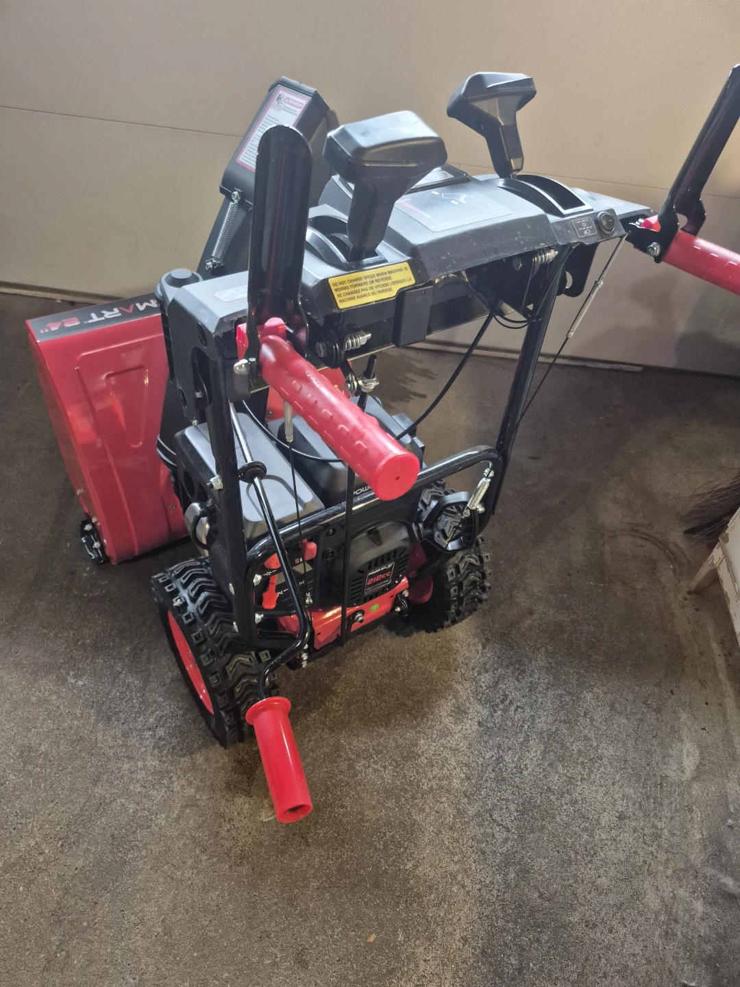 Power Smart 24-Inch Gas Snowblower two stage - photo 4