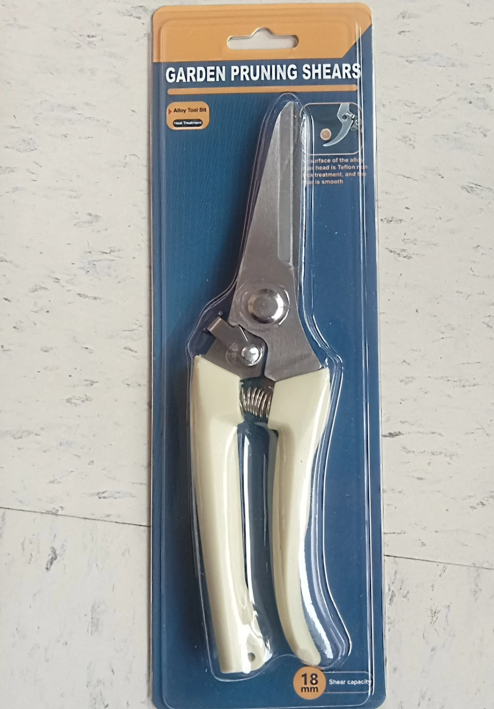 Garden Pruning Shears - 18mm Shear Capacity