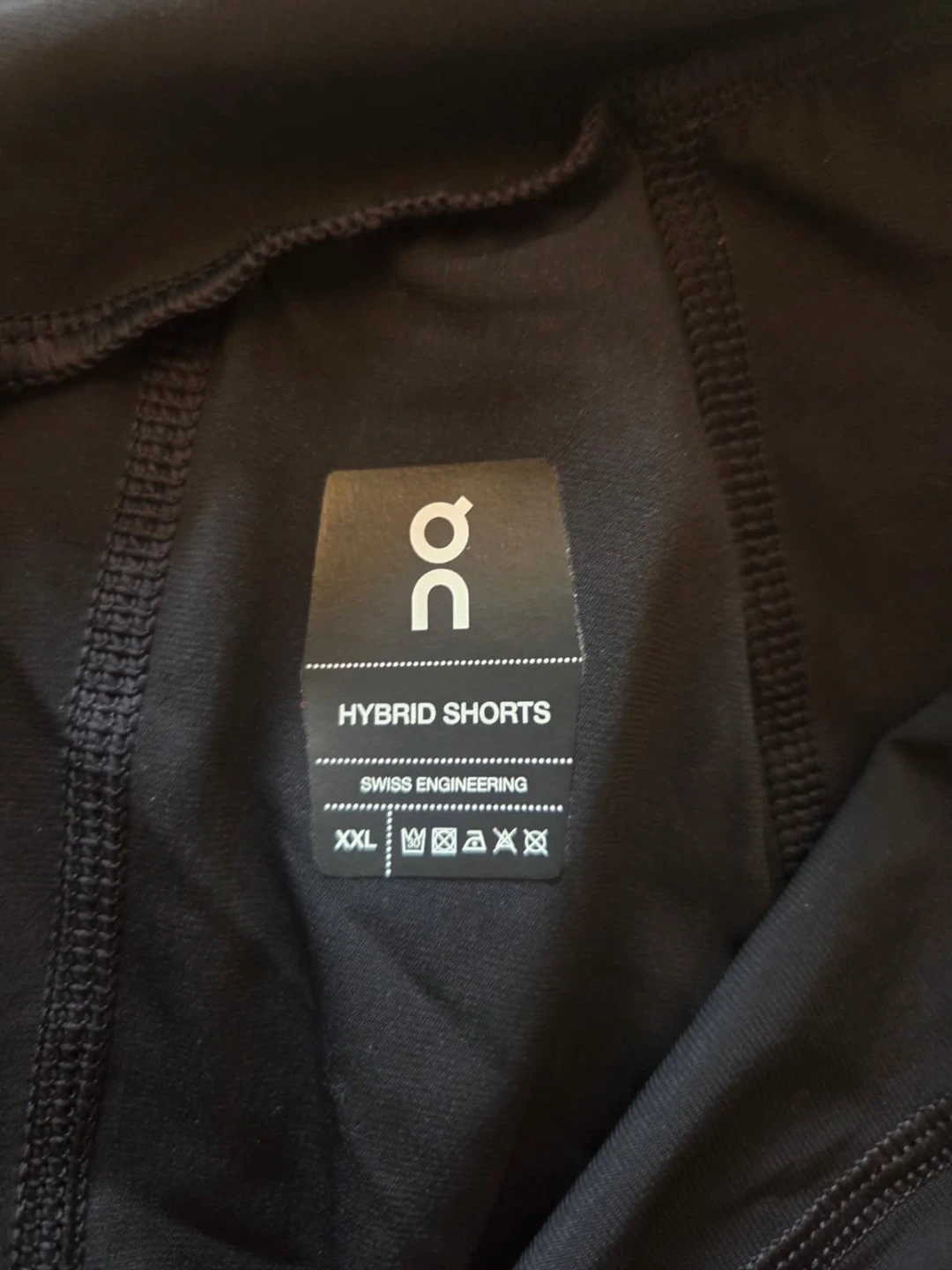 On Hybrid Shorts XX Large Black - photo 5