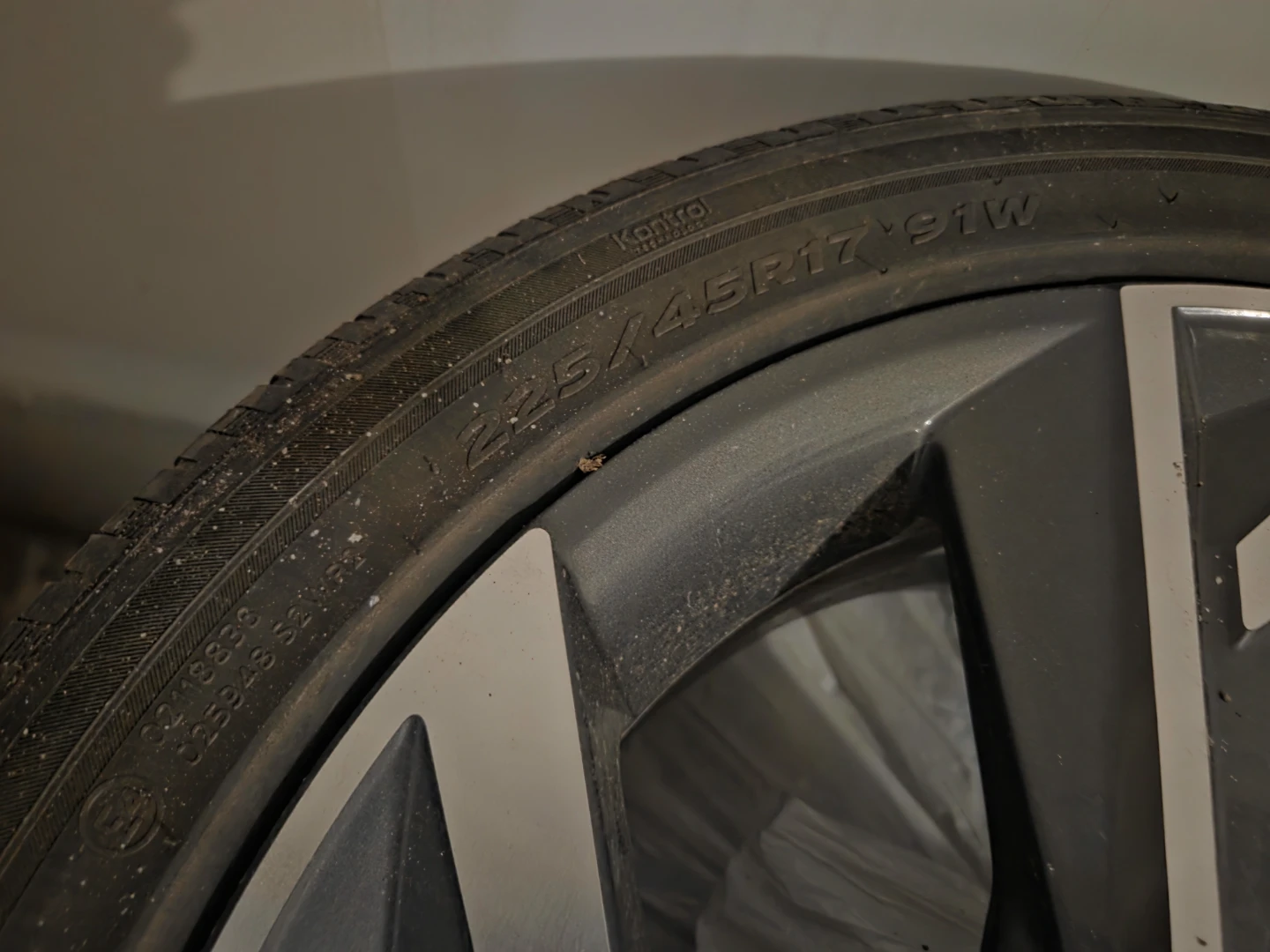 Hyundai Tire and Wheel - 225/45R17 - photo 4