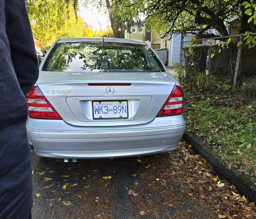 2006 Mercedes-Benz C230 Sedan - photo 2
