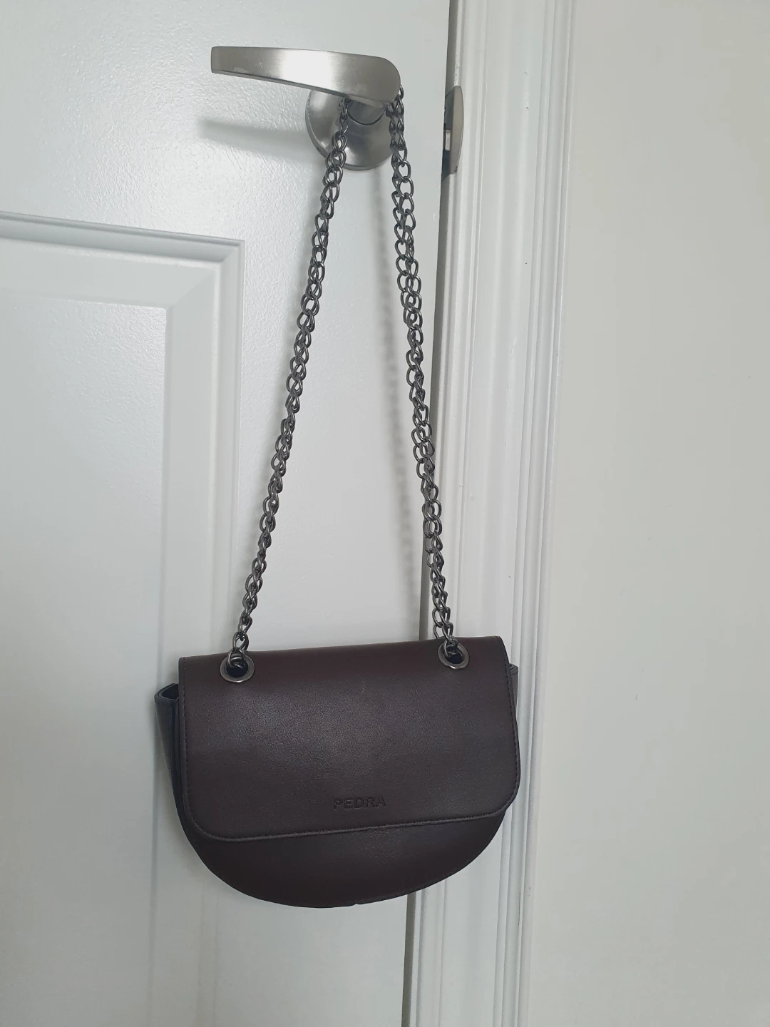 Pedra Brown Leather Chain Shoulder Bag - photo 2