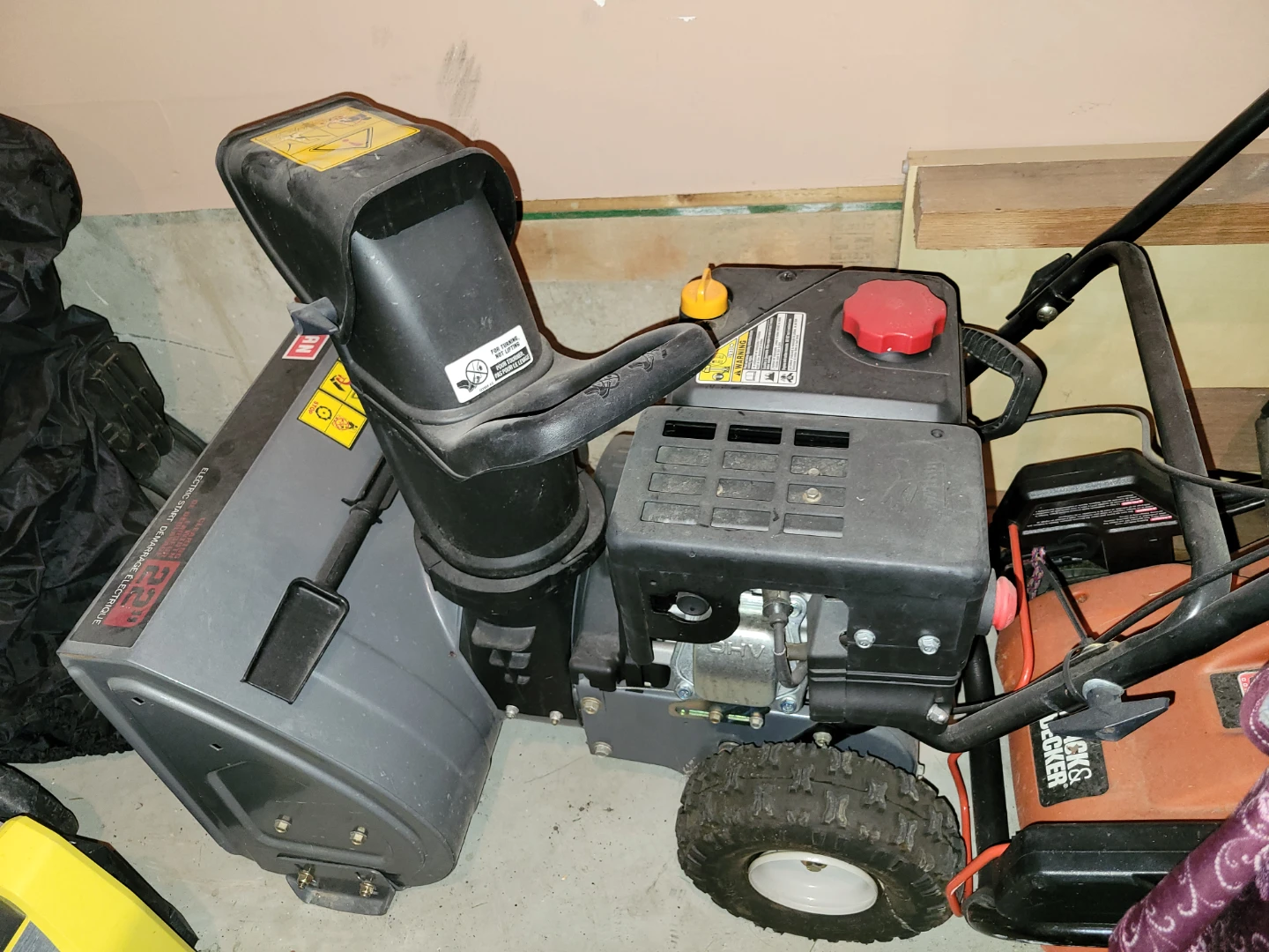 Craftsman Snowblower - photo 2