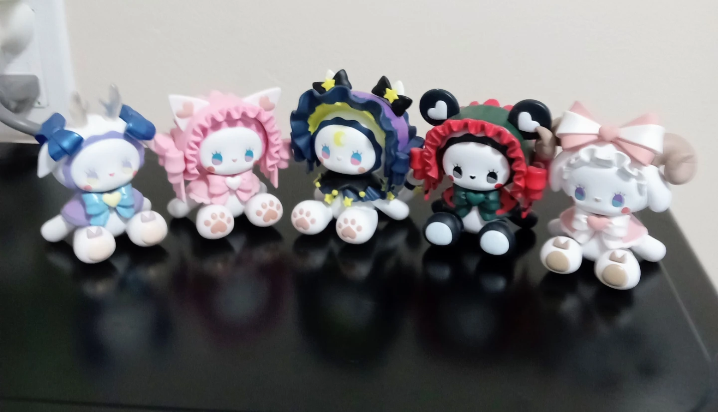 Set of 5 Adorable Lucky Emma Figurines PLUS 2 manga books.