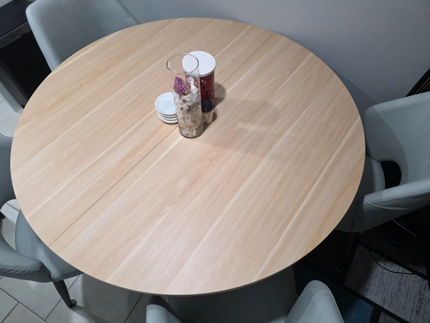 Round Dining Table with 4 Chairs