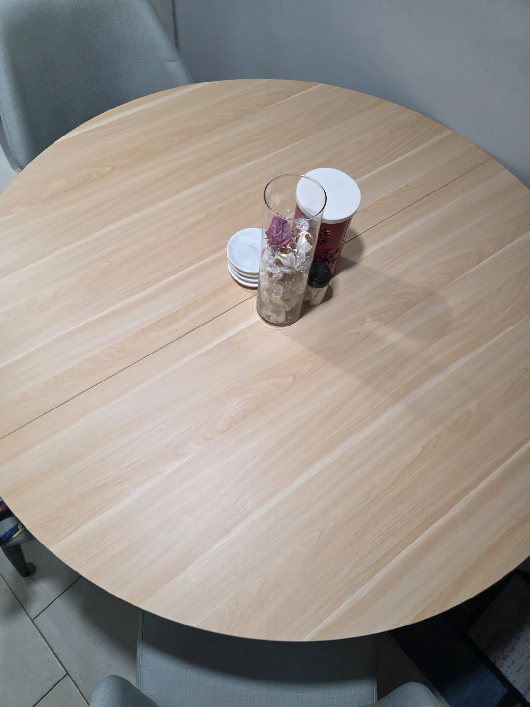 Round Dining Table with 4 Chairs - photo 2