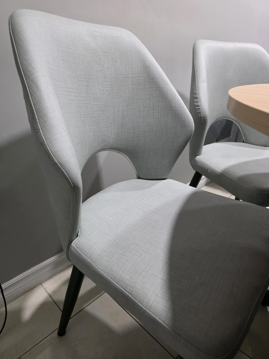Round Dining Table with 4 Chairs - photo 5