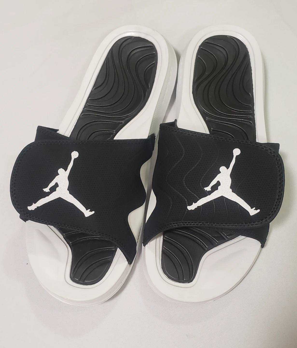 Brand new Men's Jordan Slippers White Black