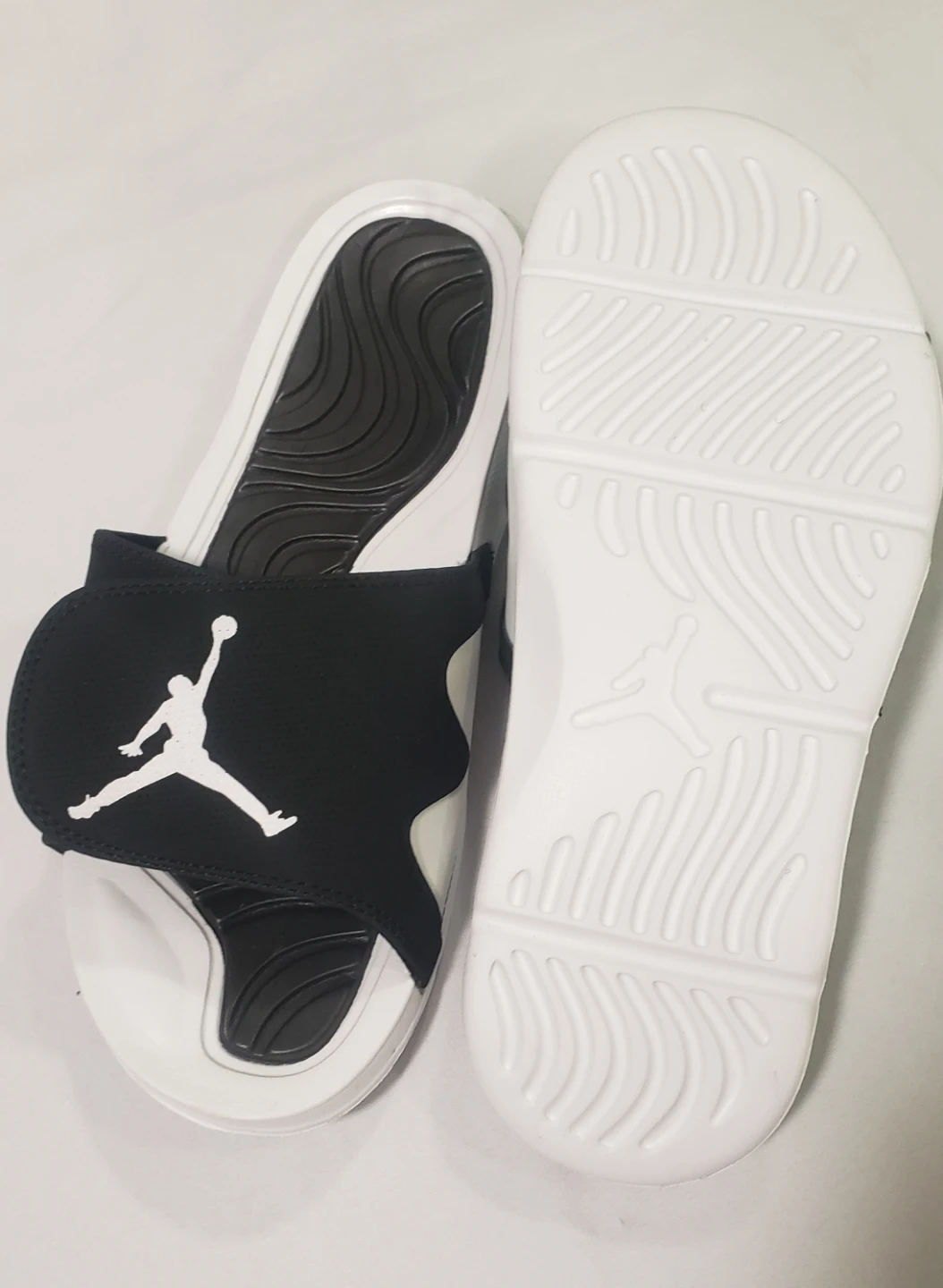 Brand new Men's Jordan Slippers White Black - photo 2