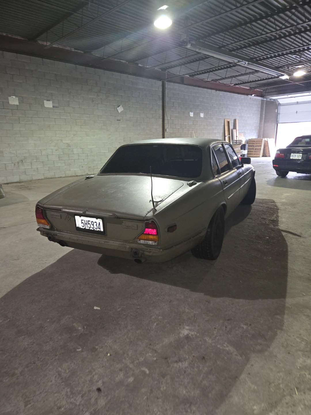 Jaguar XJ Series Sedan - photo 5