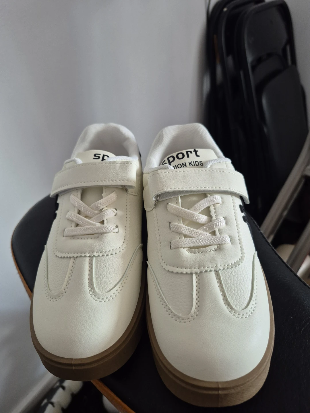 White Kids Sneakers Size 36 - photo 4