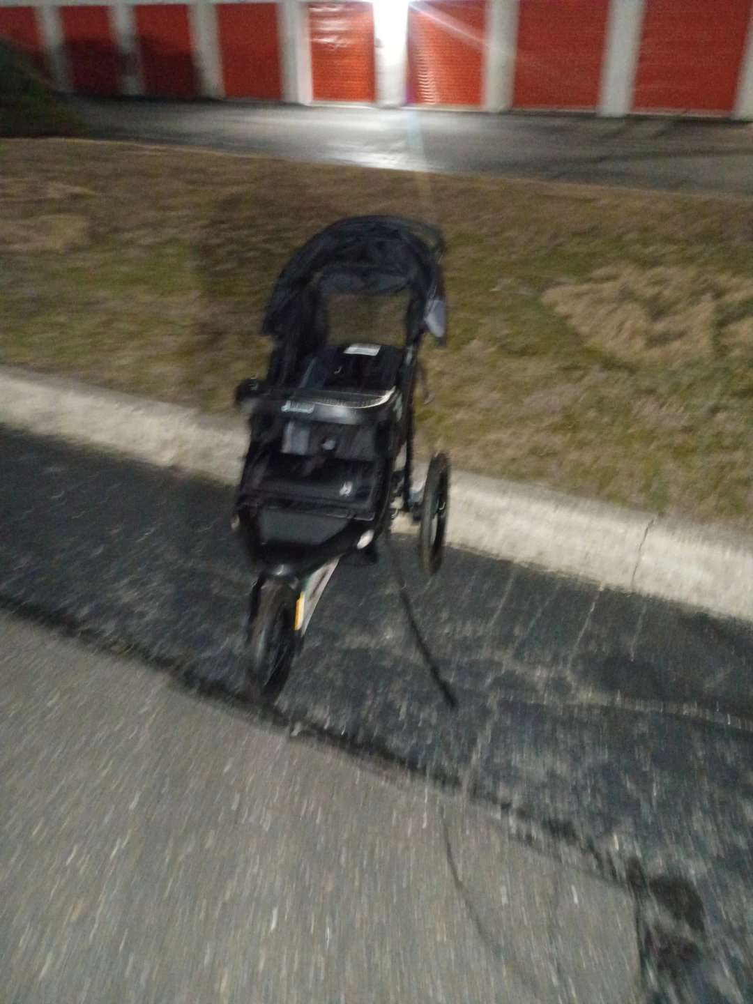 Baby Trend Expedition Jogger Stroller - photo 2