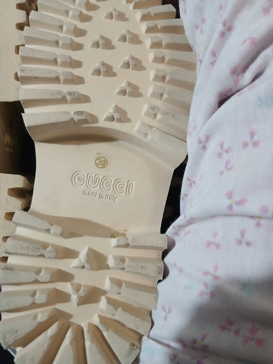 Gucci Platform Slides - White - Size 39 - photo 4