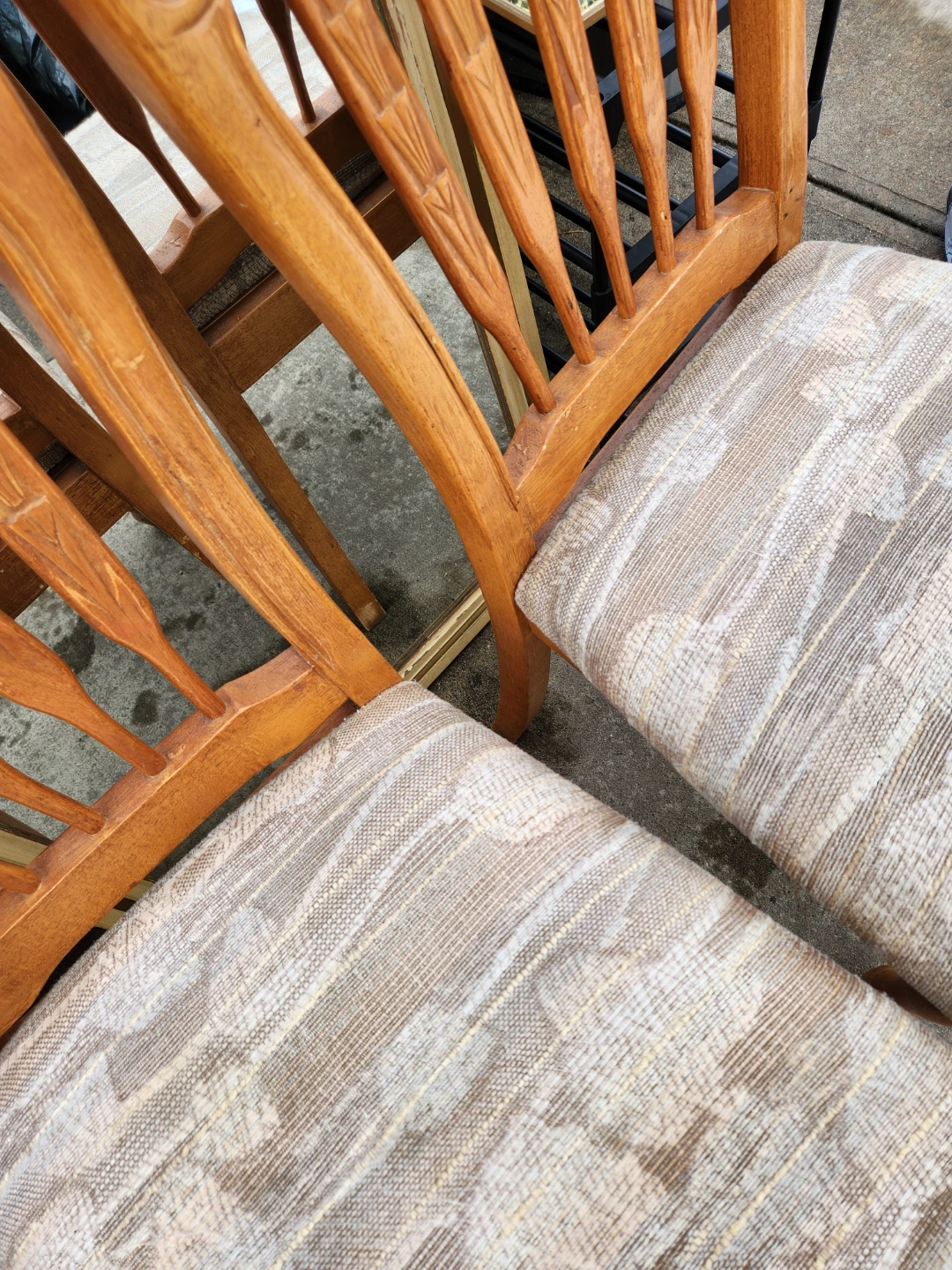 Set of 2 Wooden Dining Chairs - photo 2