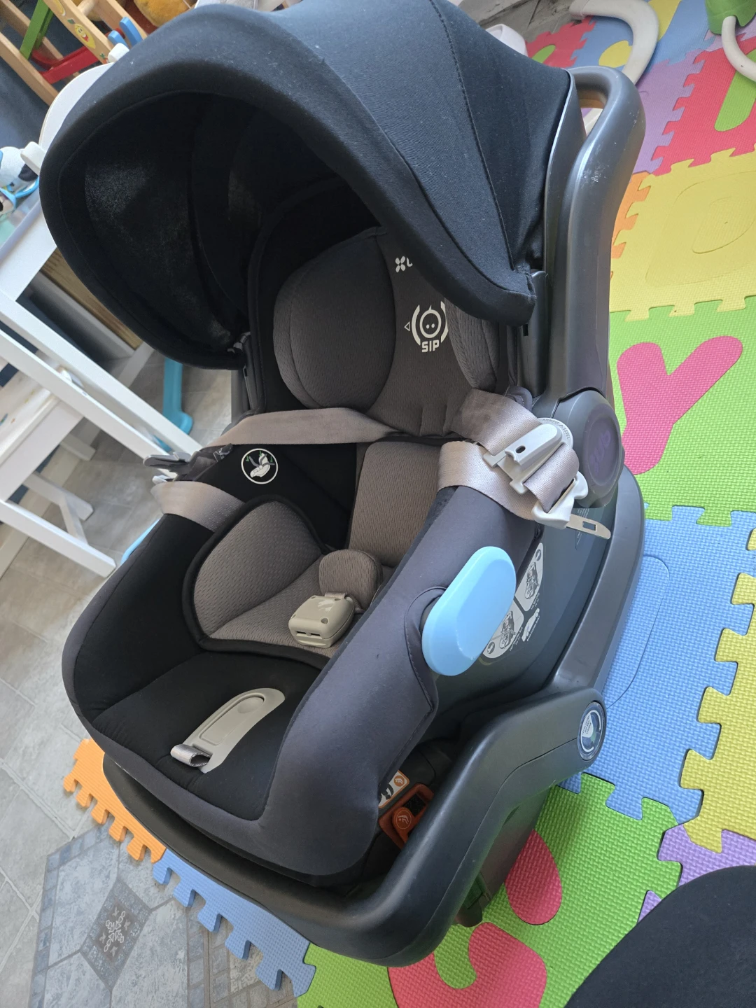 UPPAbaby MESA Infant Car Seat
