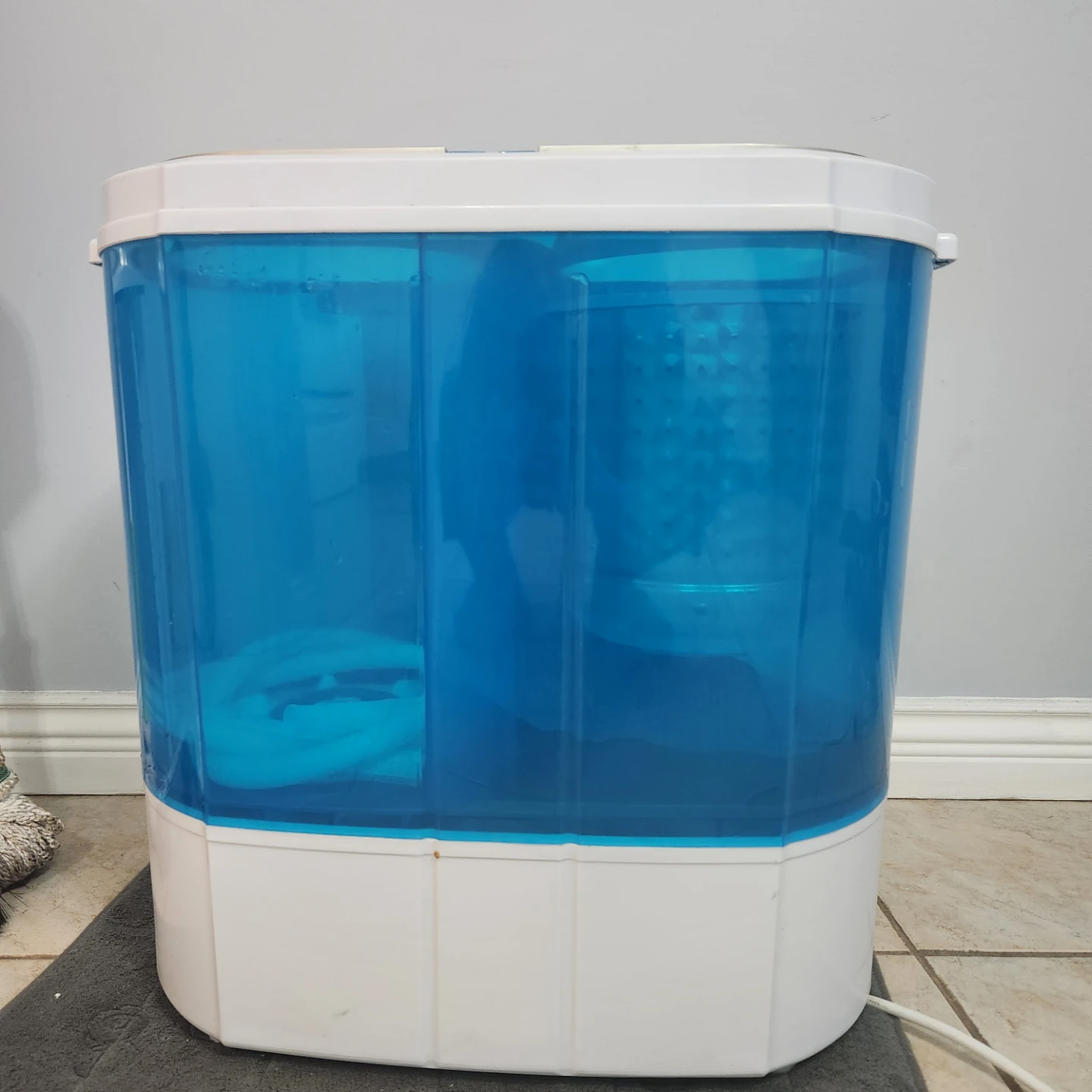 RUNSE Compact Twin Tub Washing Machine - photo 2