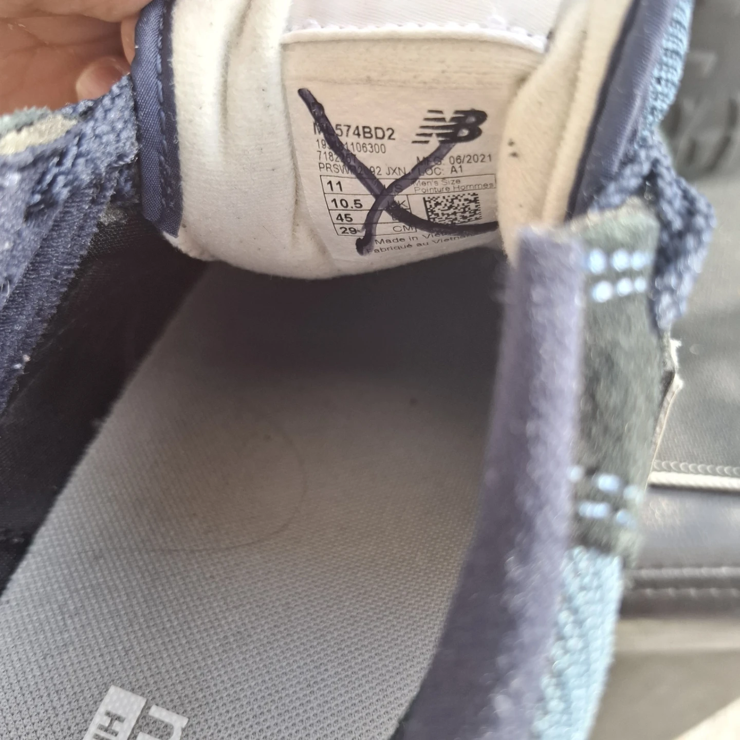 New Balance 574 Classic Sneakers - Size 11 - photo 2