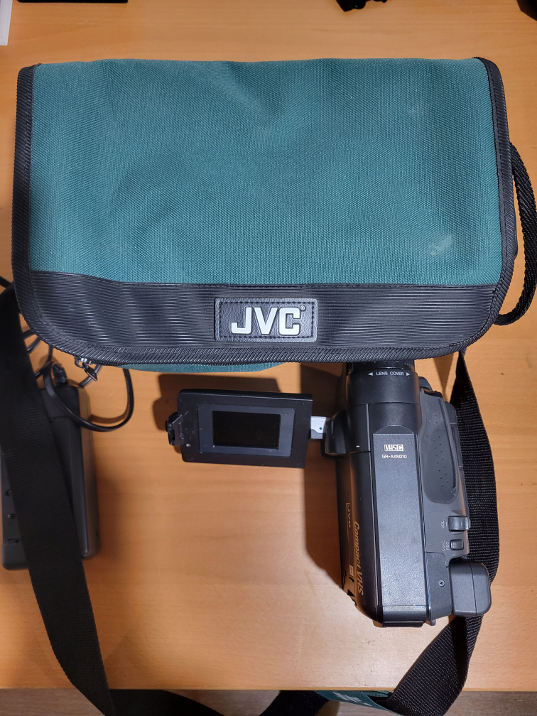 JVC GR-AXM210 Compact VHS Camcorder with Bag