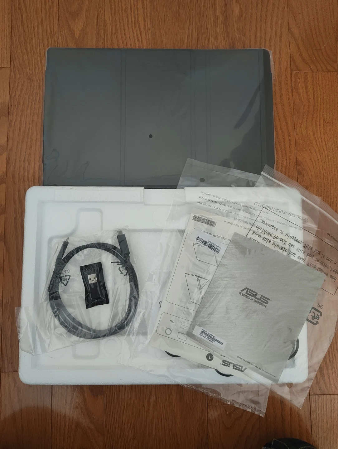 ASUS ZenScreen MB16ACE 15.6" USB-C Portable Monitor - photo 3
