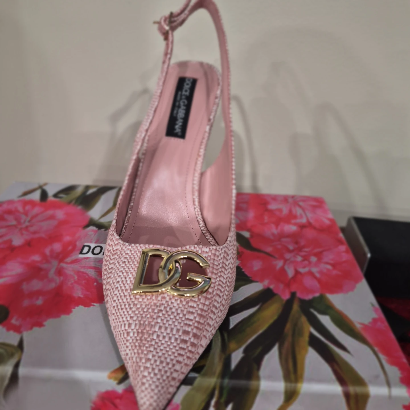 Dolce & Gabbana Pink Slingback Heels - photo 2