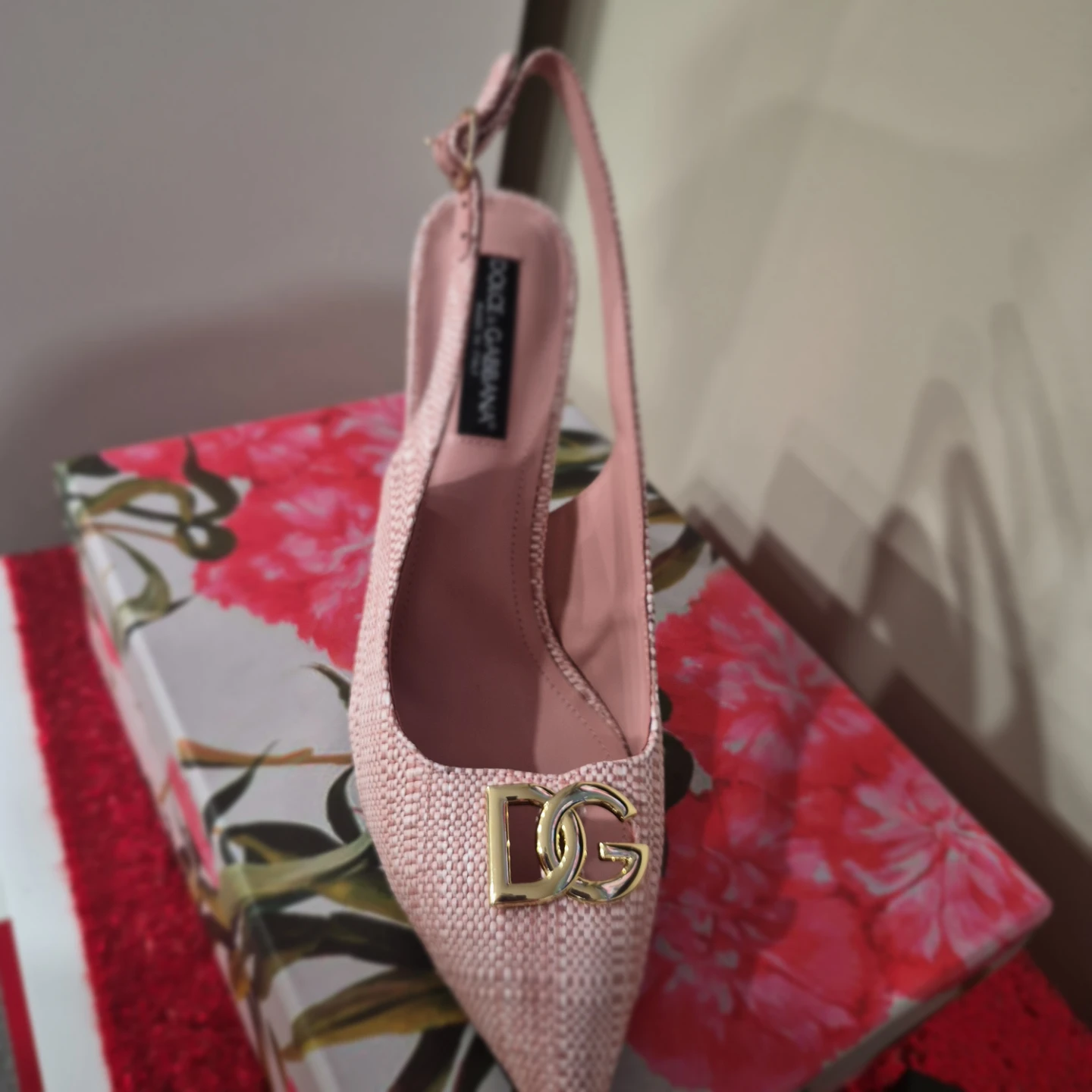 Dolce & Gabbana Pink Slingback Heels - photo 3