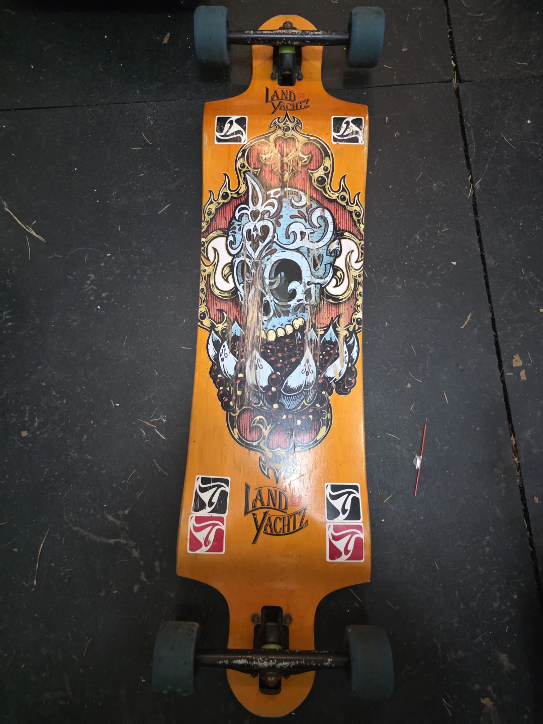 Landyachtz Longboard