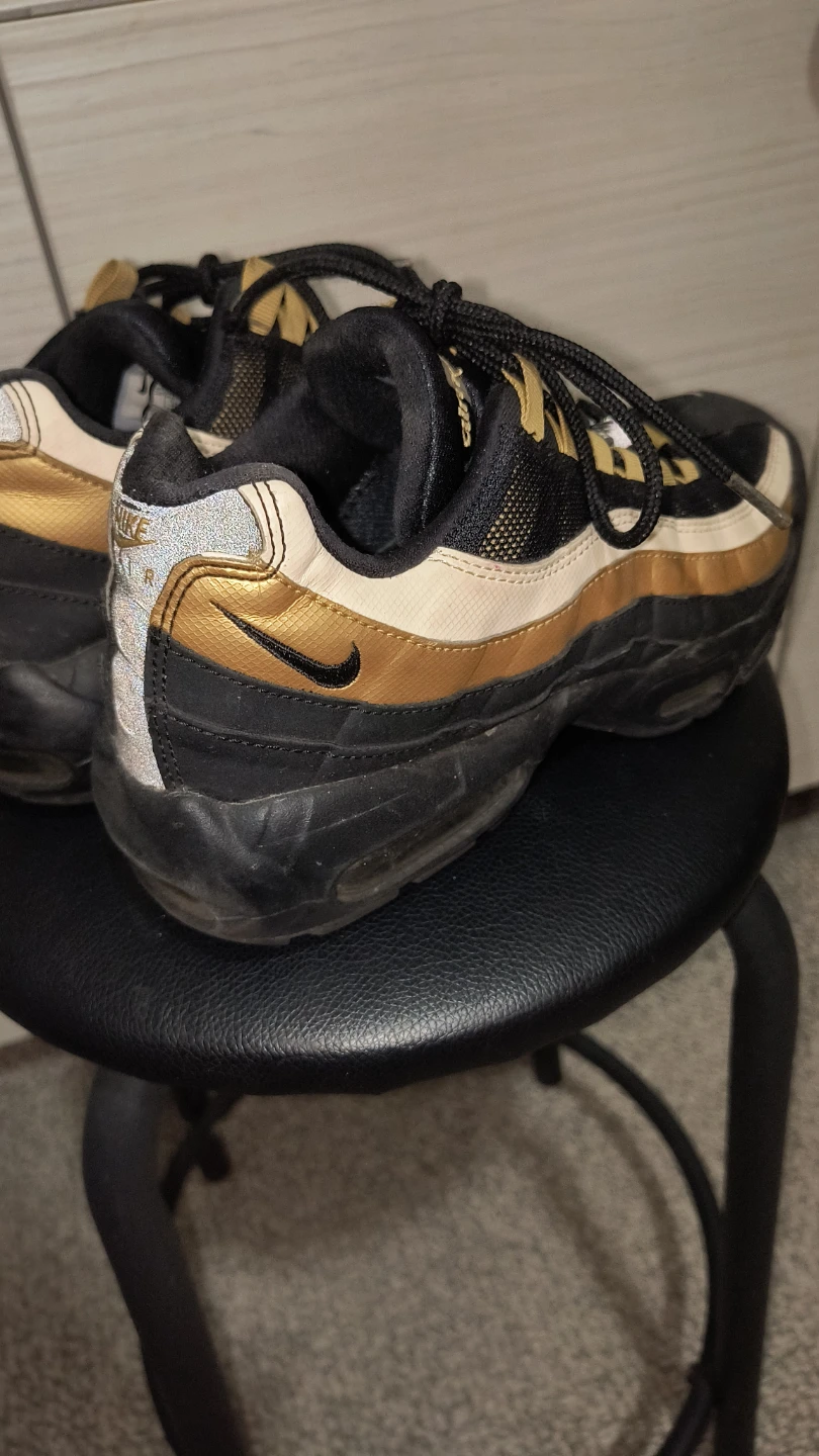 Nike Air Max 95 Sneakers Black Gold Mens Size 9 - photo 2