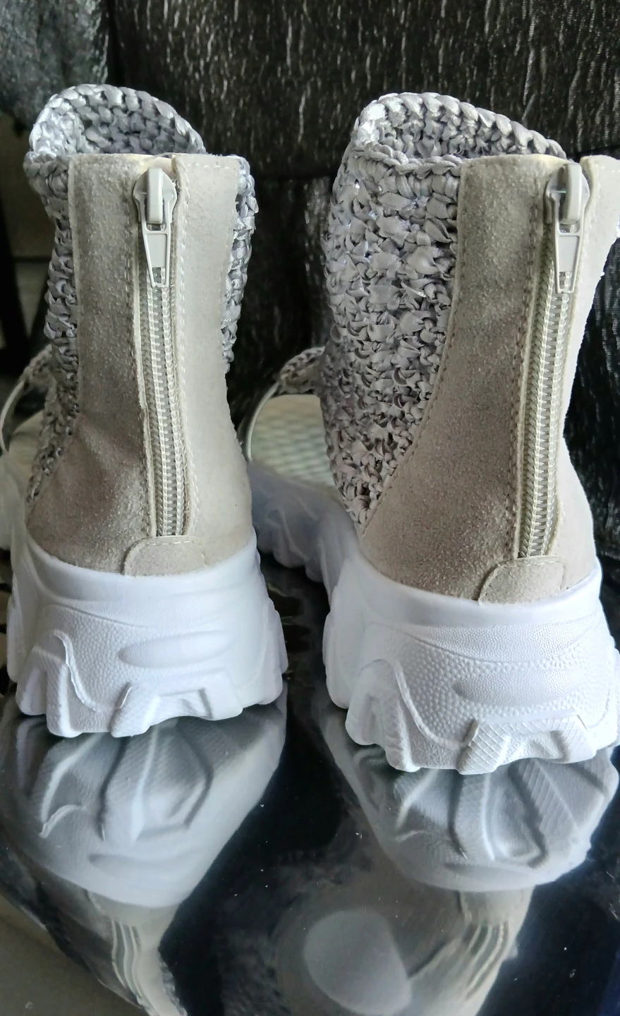 Women's Silver Knit Platform Sandals Size 38 - photo 2