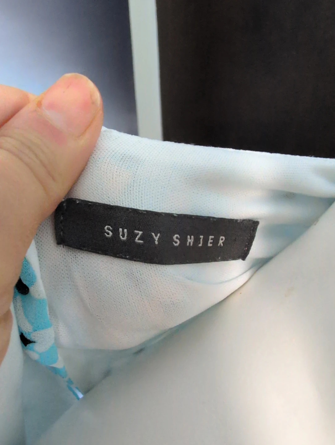 Suzy Shier sleeveless blouse - photo 4