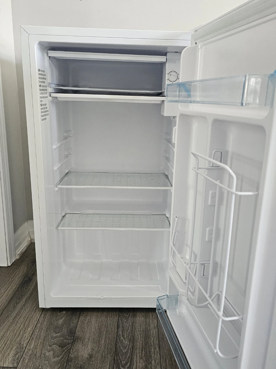 Mini Fridge - photo 3