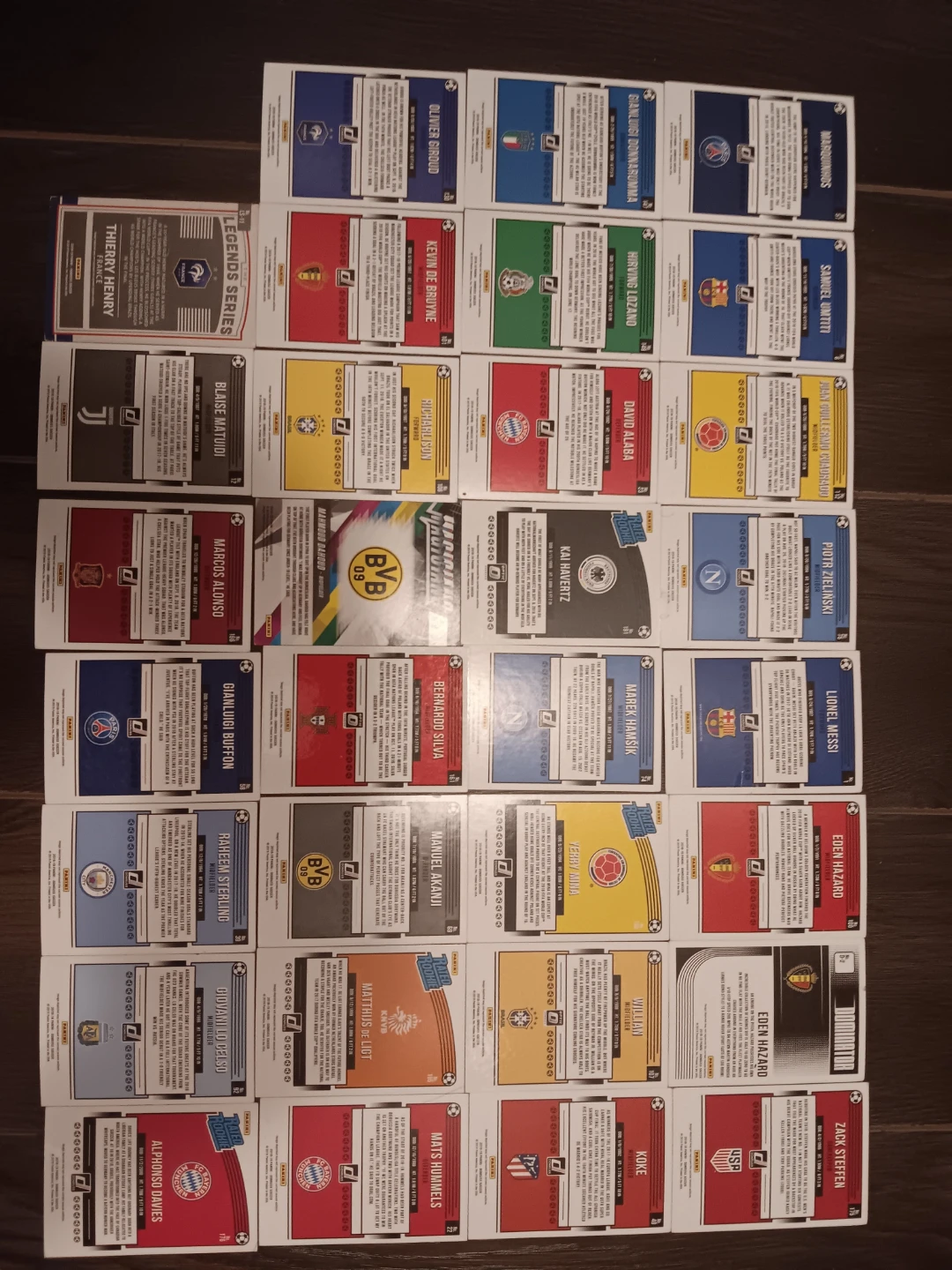 Whole Lot of soccer cards - photo 2