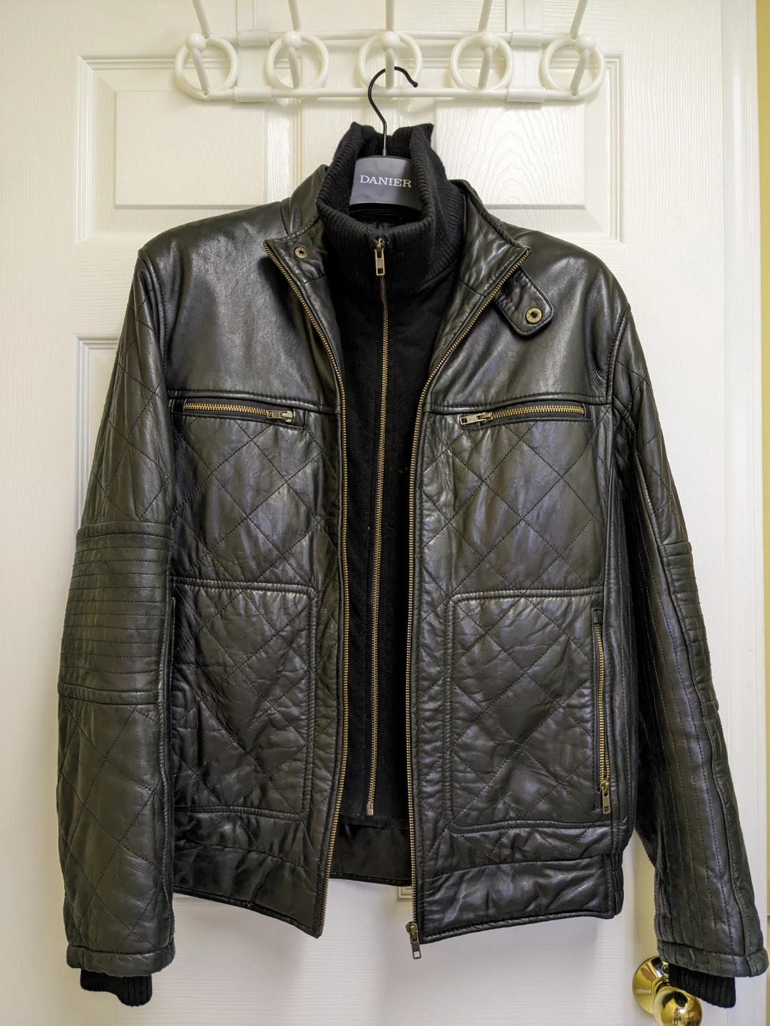 Danier Leather Jacket - Black🧡 - photo 3