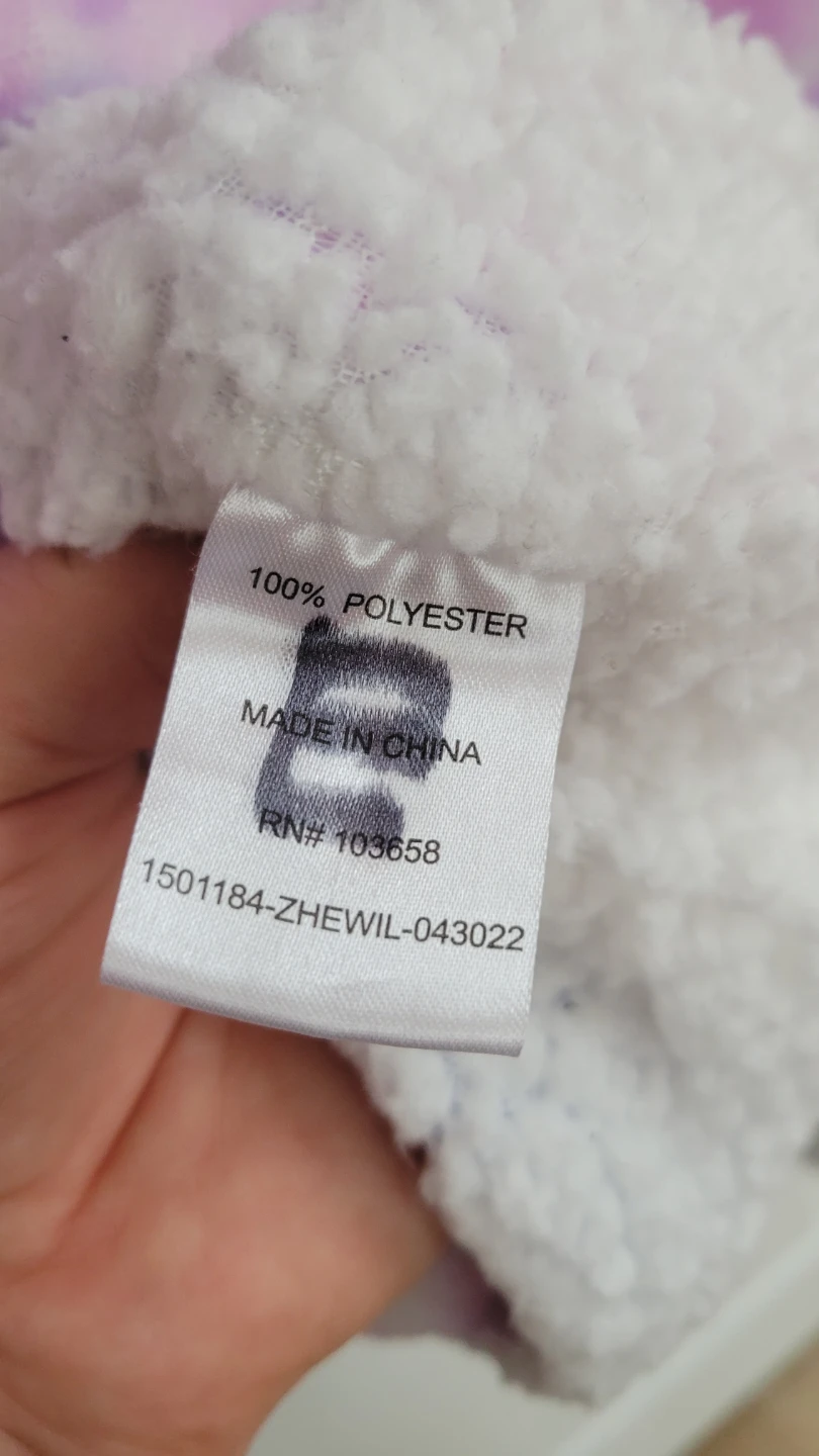 Tie-Dye Fleece Hoodie Blanket - photo 4