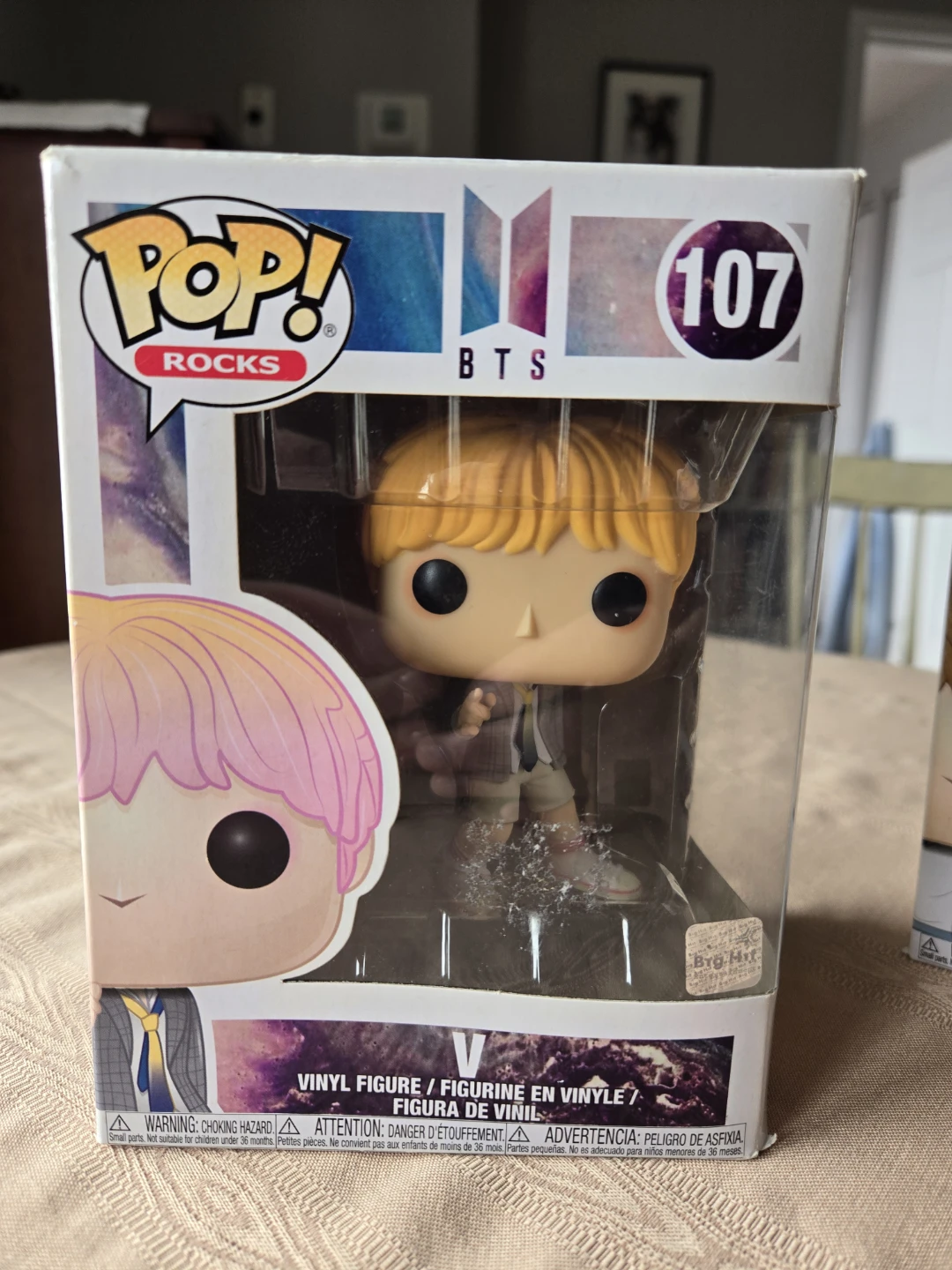 Funko Pop! Rocks BTS Jimin and V Vinyl Figures 101 & 107 - photo 2