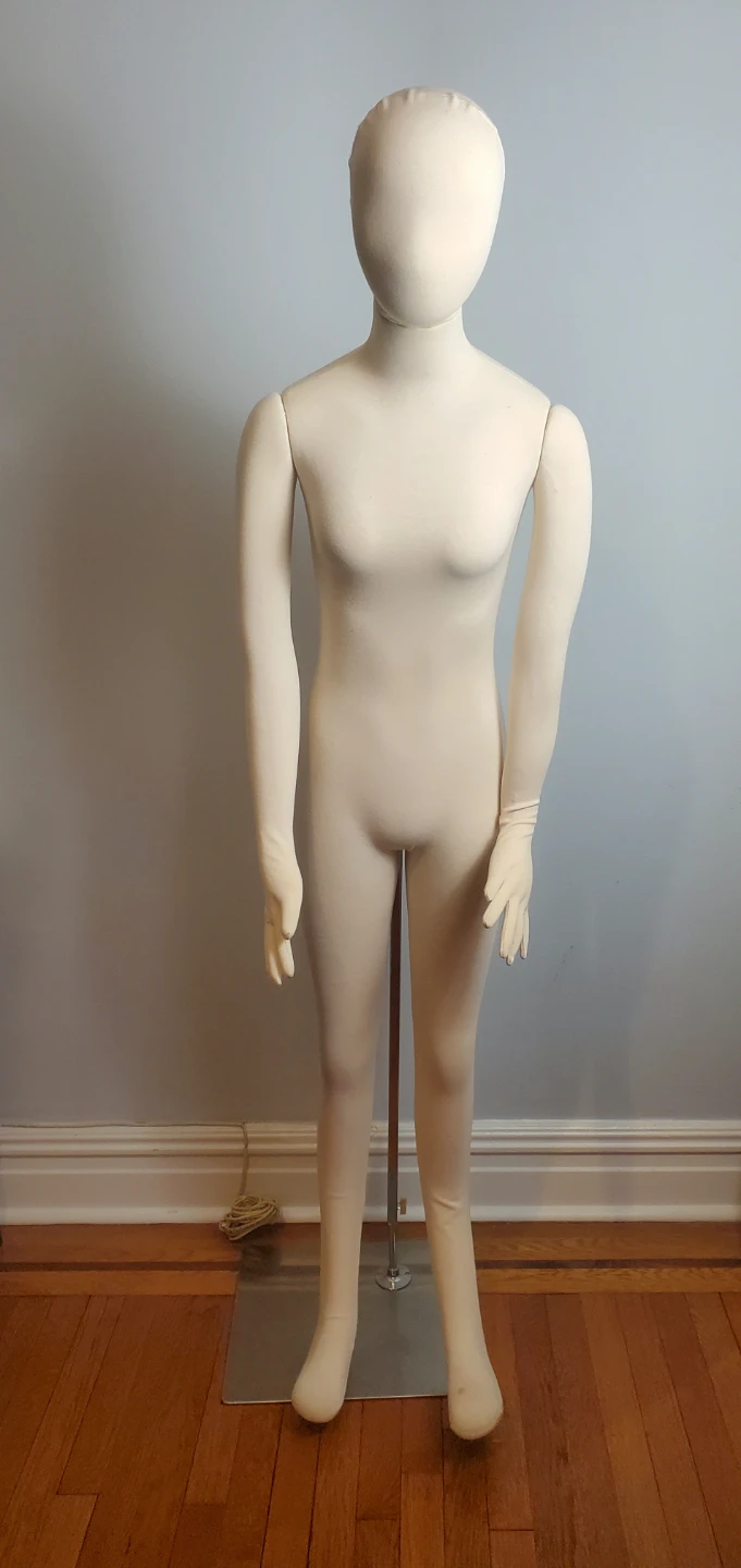 Flexible Female Mannequin - photo 2