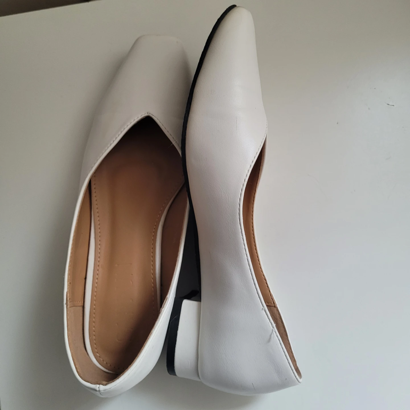White Shoes - Size 6.5 - photo 5