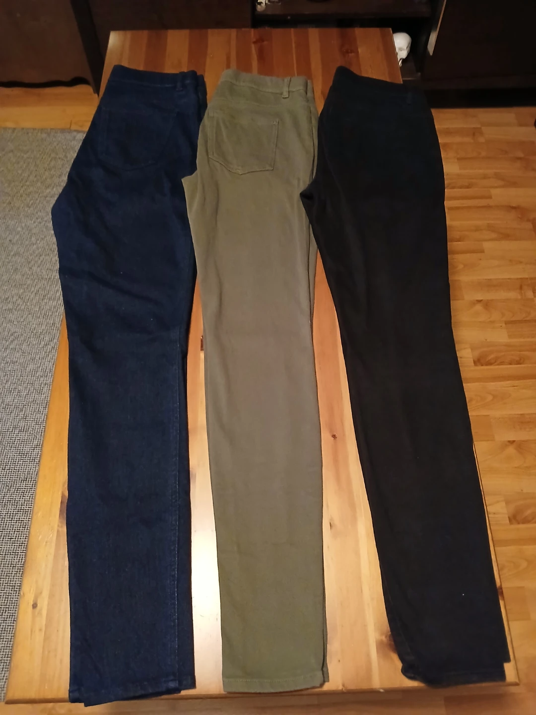 Uniqlo-Lot of 3 Pairs of Pants