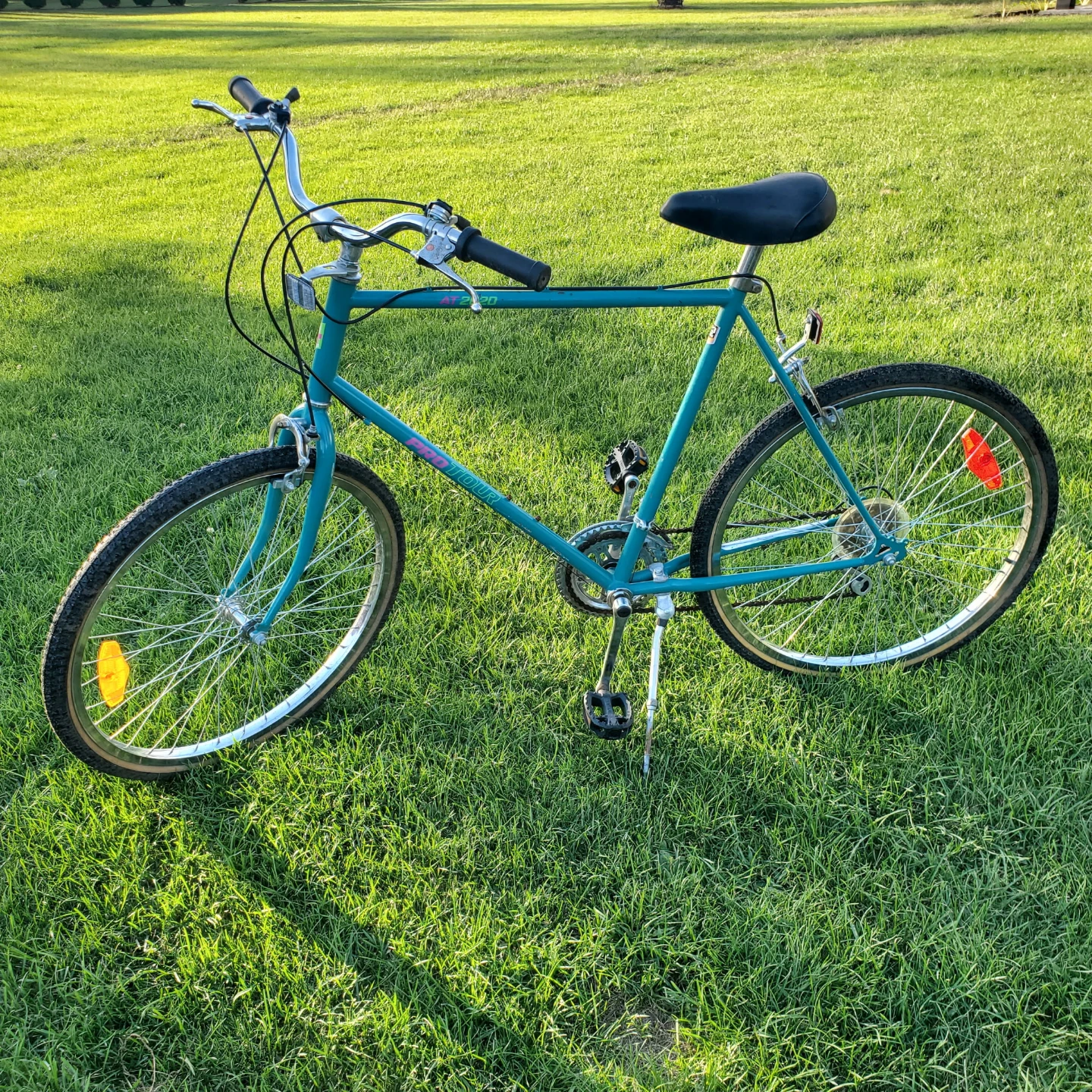 MOUNTAIN BIKE