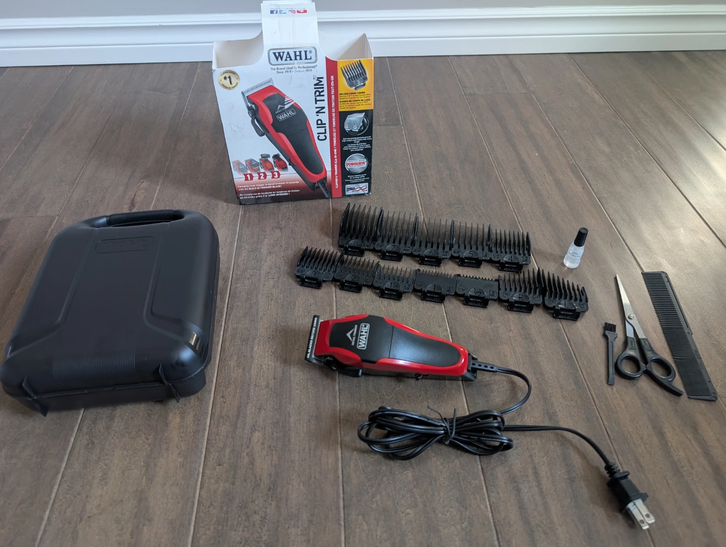 Brand New Wahl Clip ‘n Trim Hair Cutting Kit For Sale - photo 2